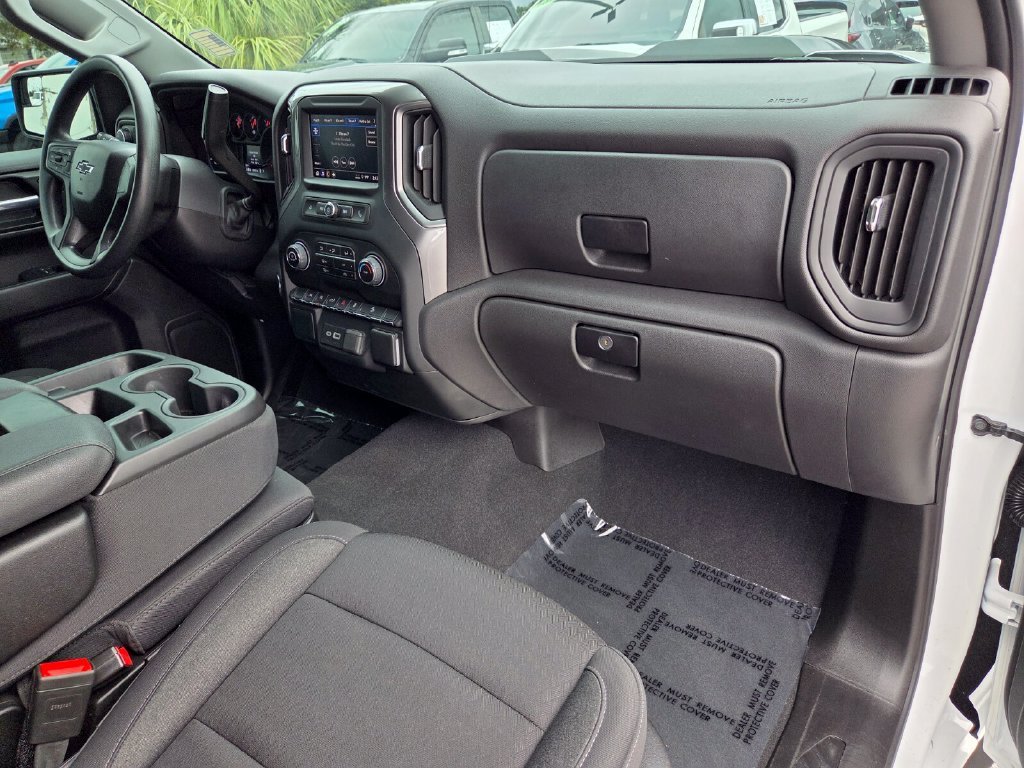 2024 Chevrolet Silverado 1500 Custom - Photo 18