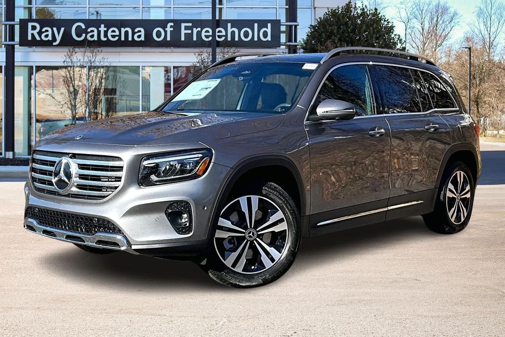 2026 Mercedes-Benz GLB GLB 250 4MATIC's photo