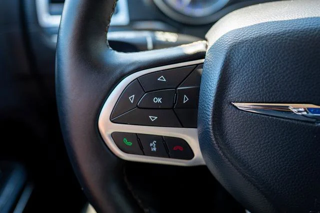 Used 2017 Jazz Blue Pearlcoat Chrysler 300C image 33