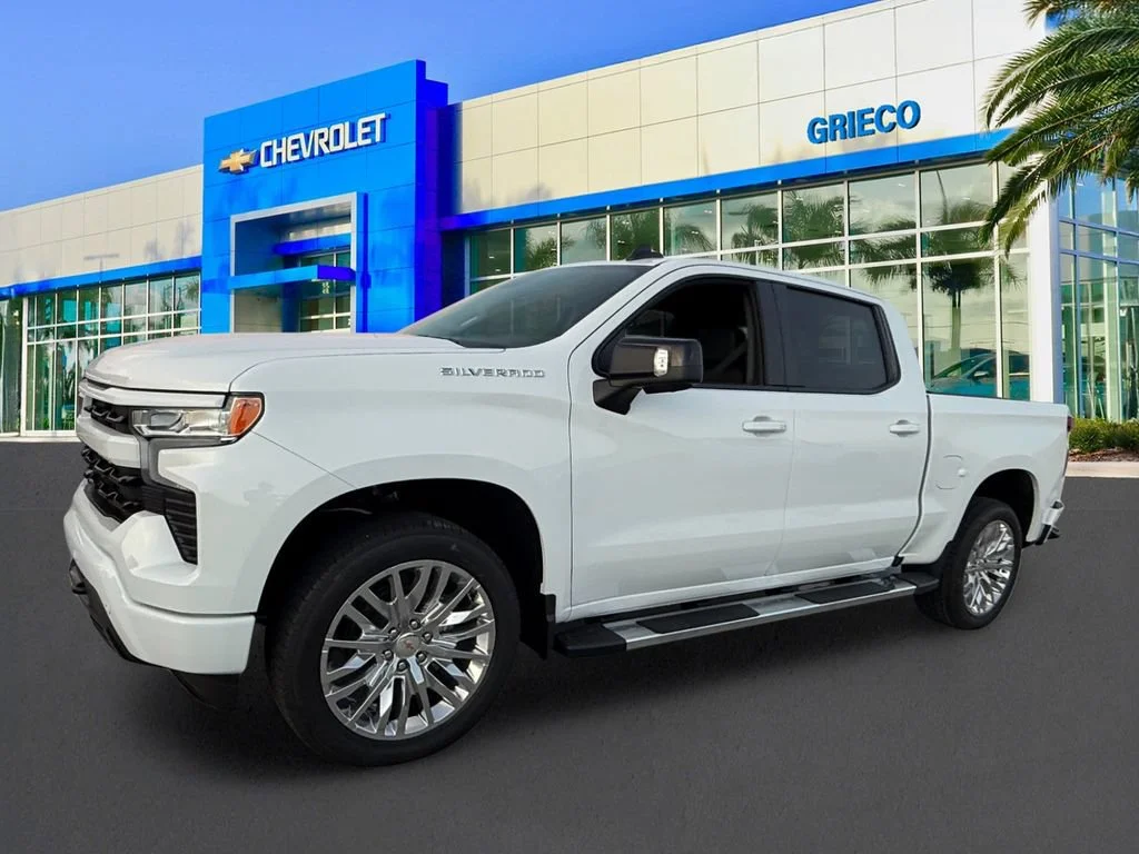 New 2026 Summit White Chevrolet RST image 3