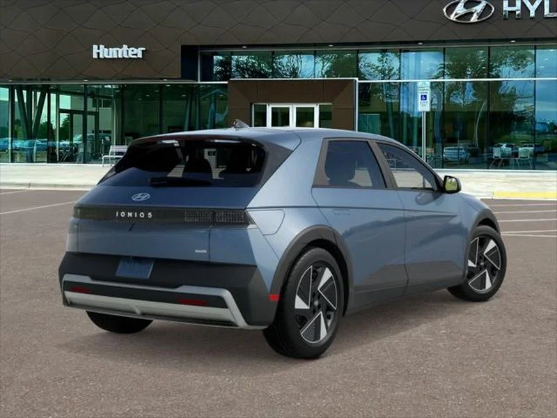 New 2026 Lucid Blue Hyundai SEL image 4