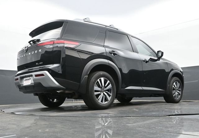 Used 2025 Super Black Nissan SL image 28