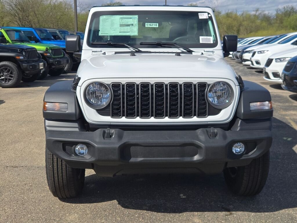 New 2026 Bright White Clear-Coat Exterior Paint Jeep Sport image 5