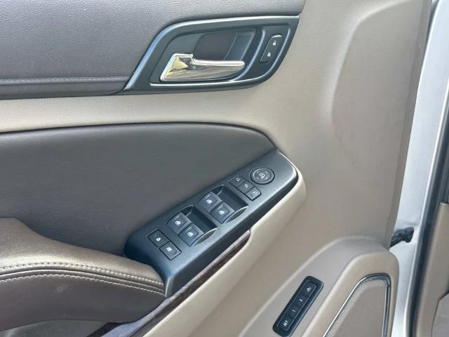 Used 2018 Silver Chevrolet LT image 33