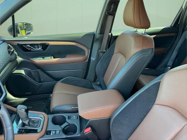 Used 2025 White Subaru Touring image 9