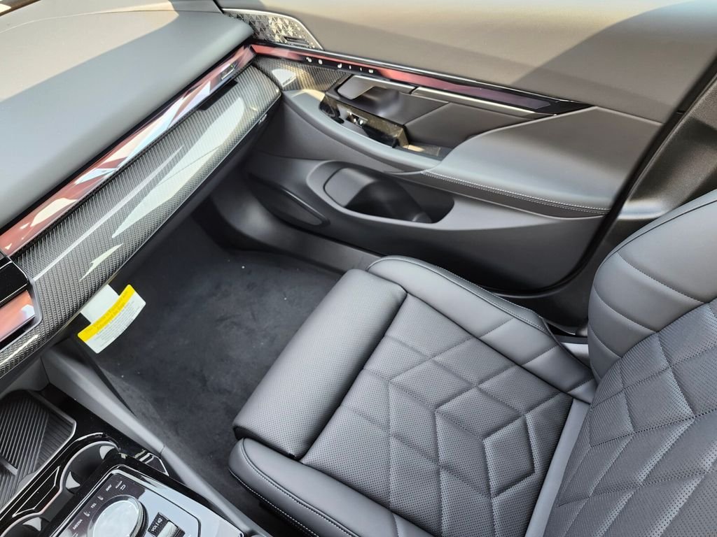 New 2027 Black BMW 540i xDrive image 15