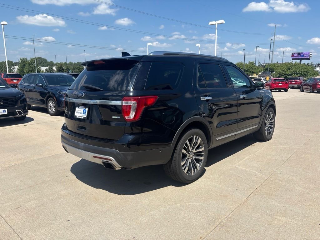 Used 2016 Black Ford Platinum image 5