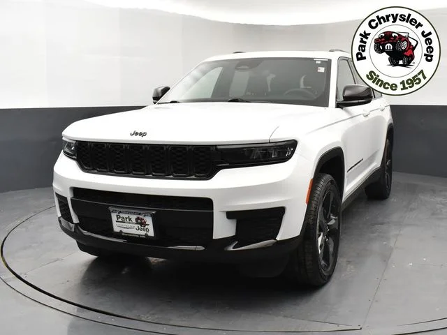 Used 2023 Jeep Grand Cherokee L Altitude with VIN 1C4RJKAG1P8813063 for sale in Burnsville, Minnesota