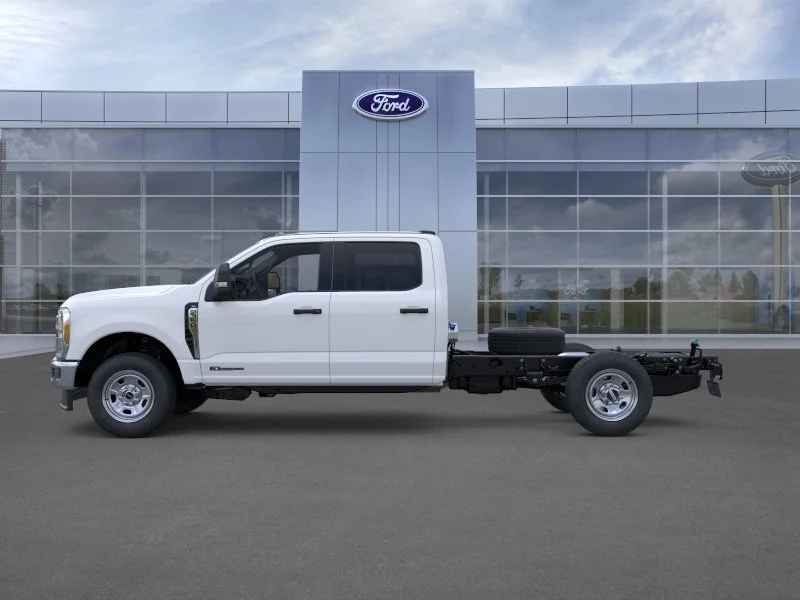 New 2026 Oxford White Ford  image 31