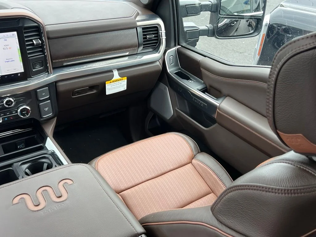 New 2026 Agate Black Metallic Ford F-250® King Ranch® image 21