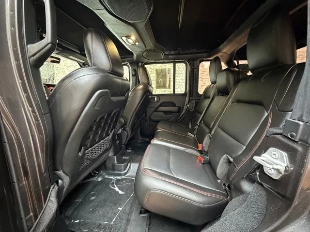 Used 2021 Granite Crystal Metallic Clearcoat Jeep Unlimited Rubicon image 12