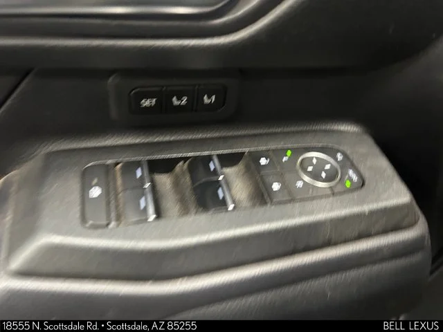 Used 2024  Toyota Base image 19