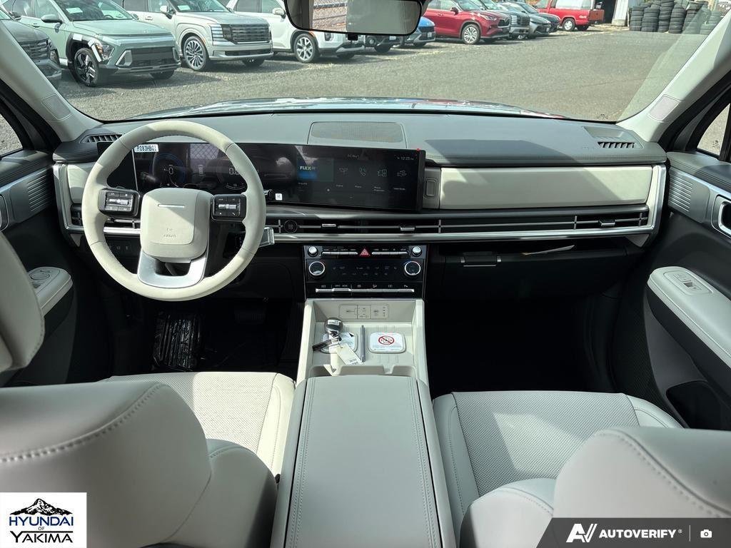 New 2026 Shimmering Silver Hyundai SEL image 24