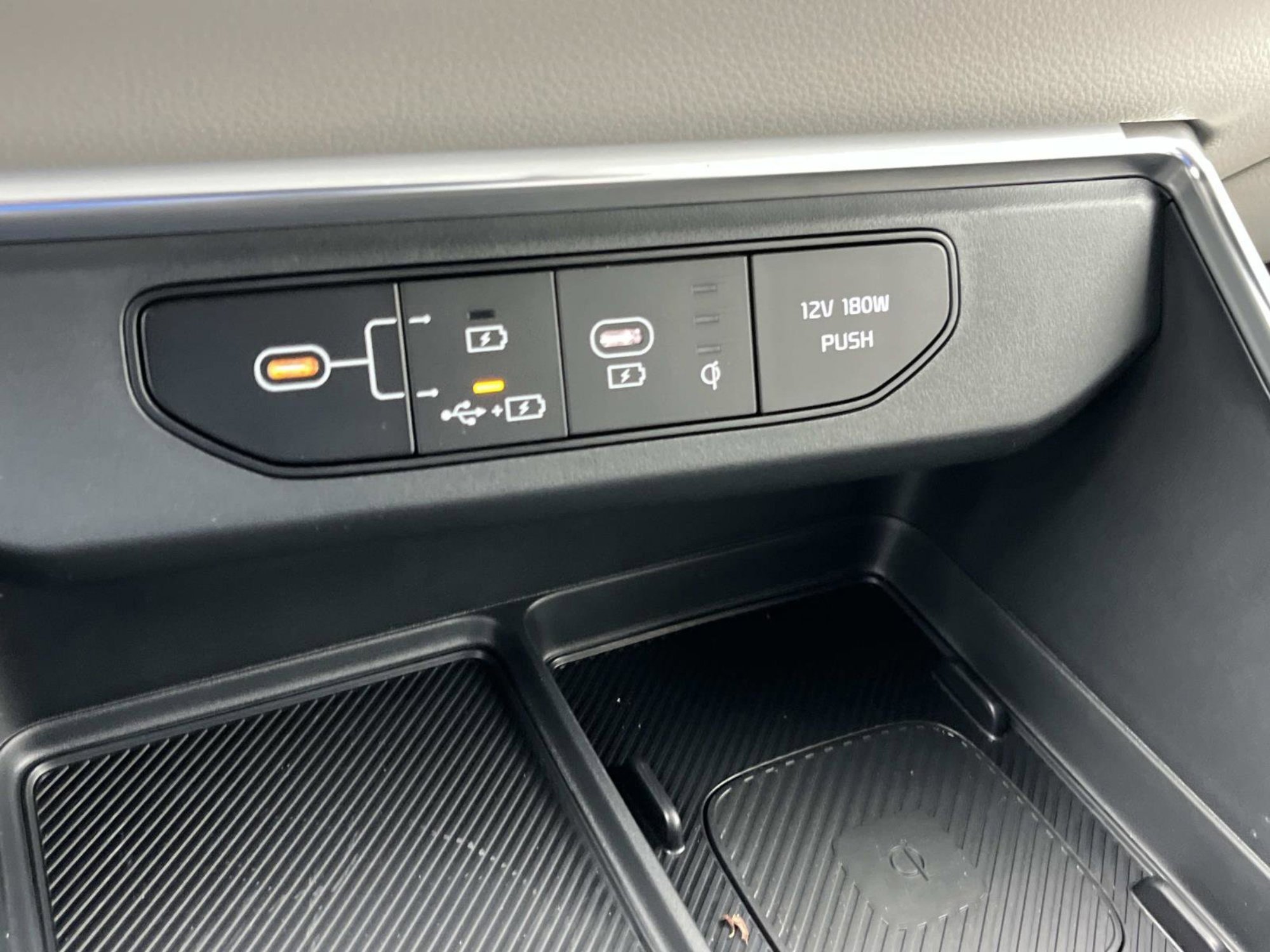 New 2026 Snow White Pearl Kia EX image 32