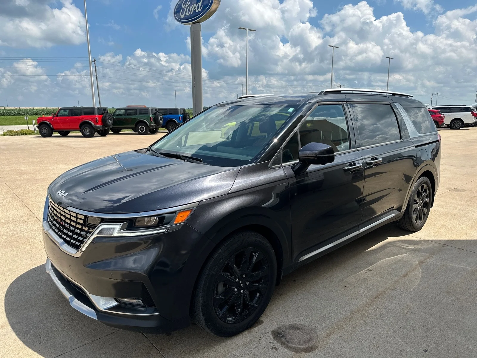 Used 2024 Metal Kia SX image 6