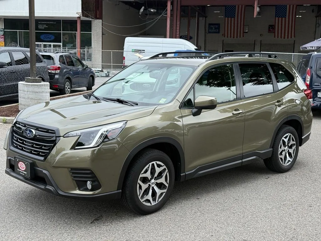 Used 2023 Brown Subaru Premium image 4