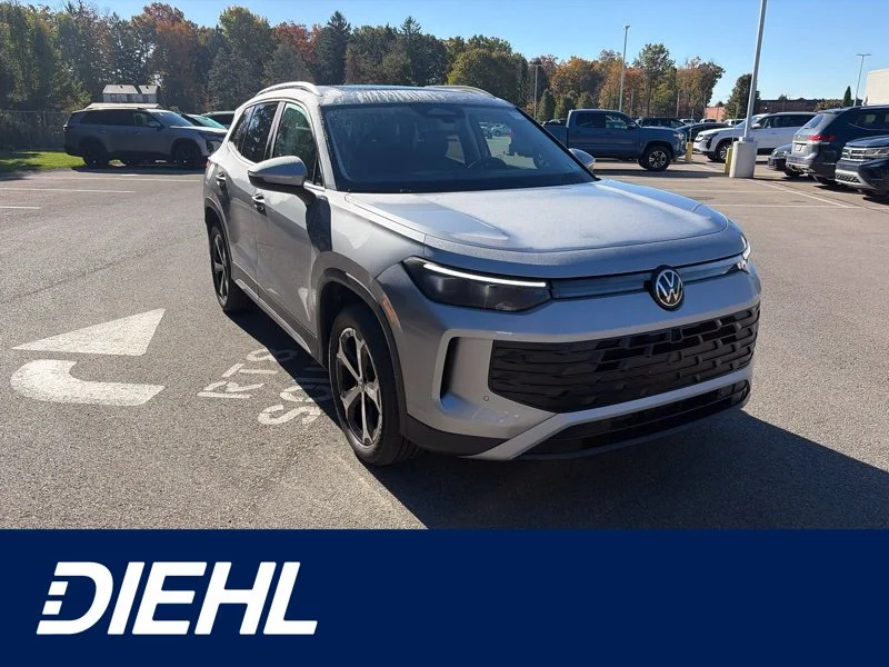 New 2027 Silver Volkswagen SE image 1