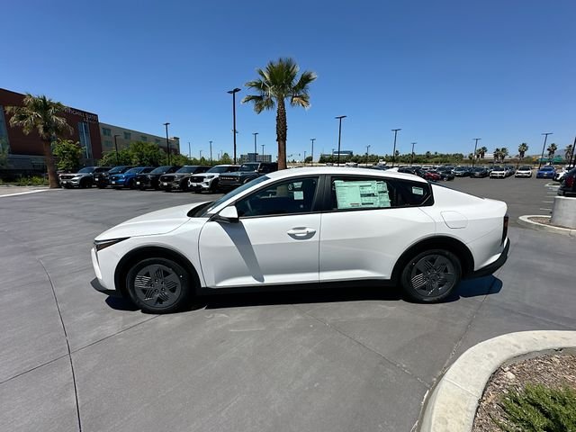 New 2026 Snow White Pearl Kia LX image 4