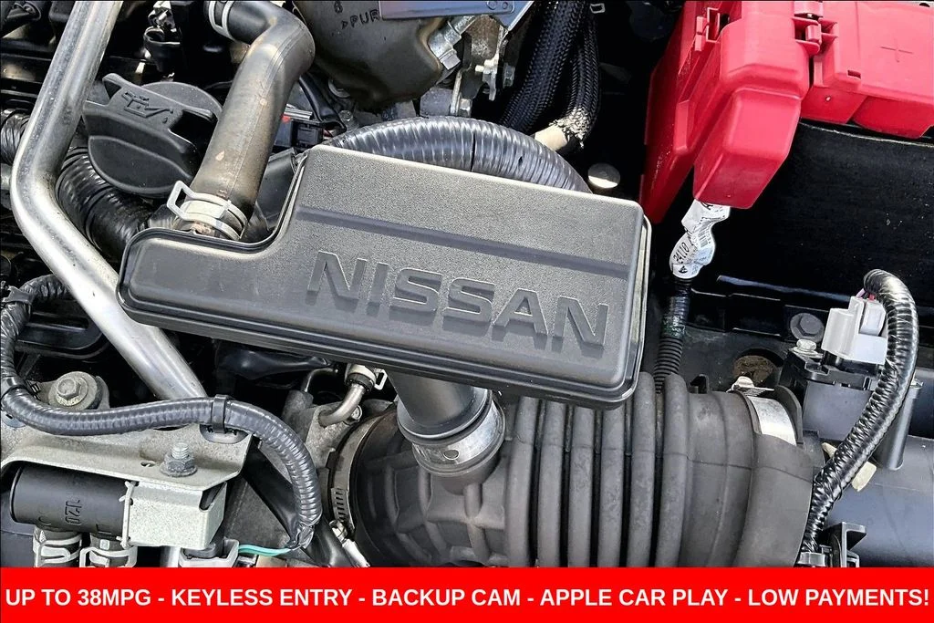 Used 2022 White Nissan S image 33