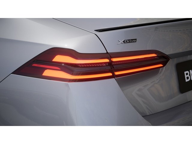 Used 2026 Brooklyn Grey Metallic BMW 530i xDrive image 8
