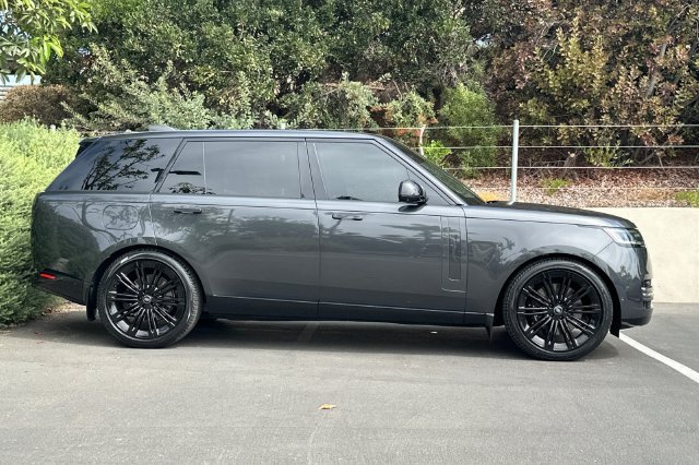 Used 2024 Gray Land Rover SE image 6