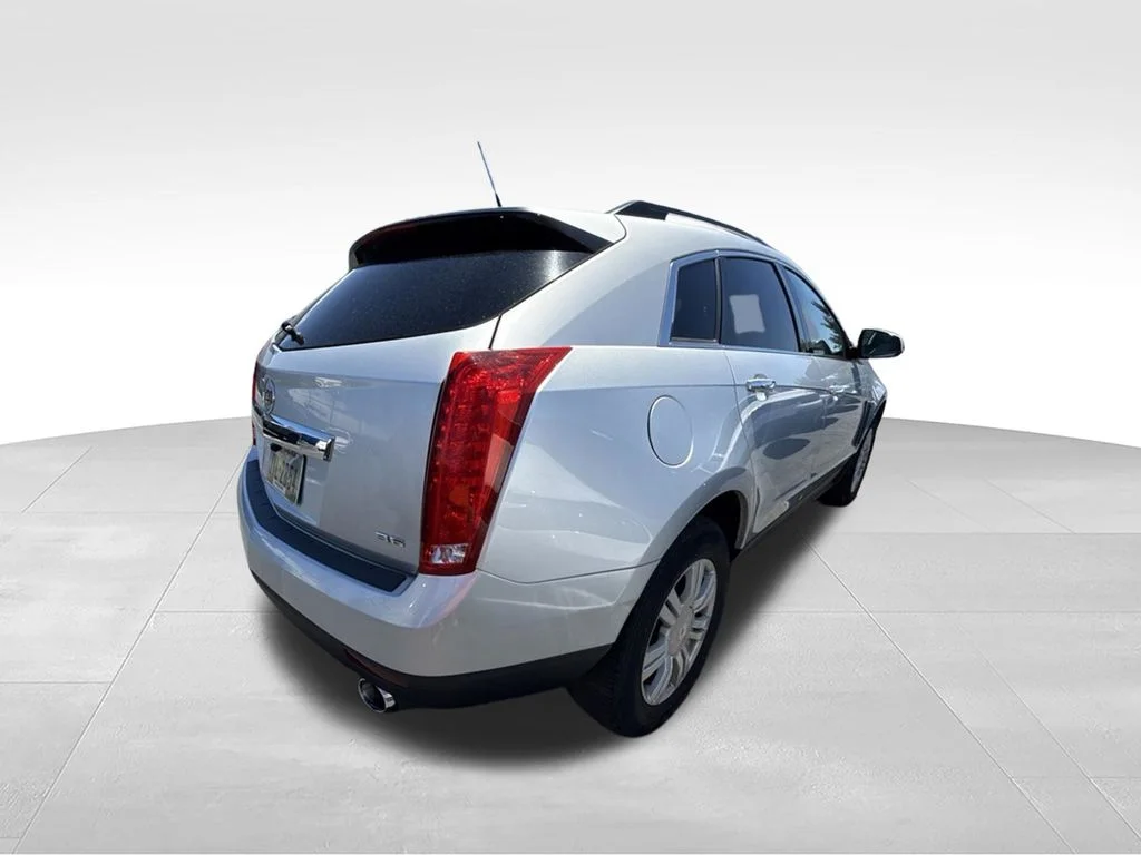 Used 2014 Silver Cadillac Base image 3