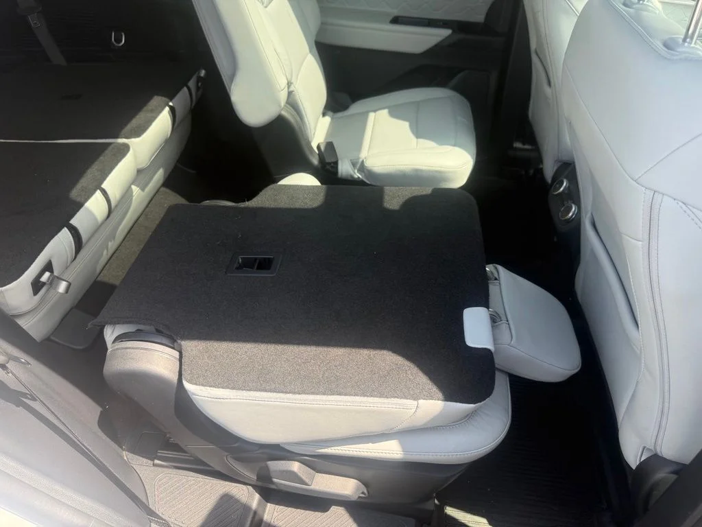 Used 2025 White Ford Platinum image 56