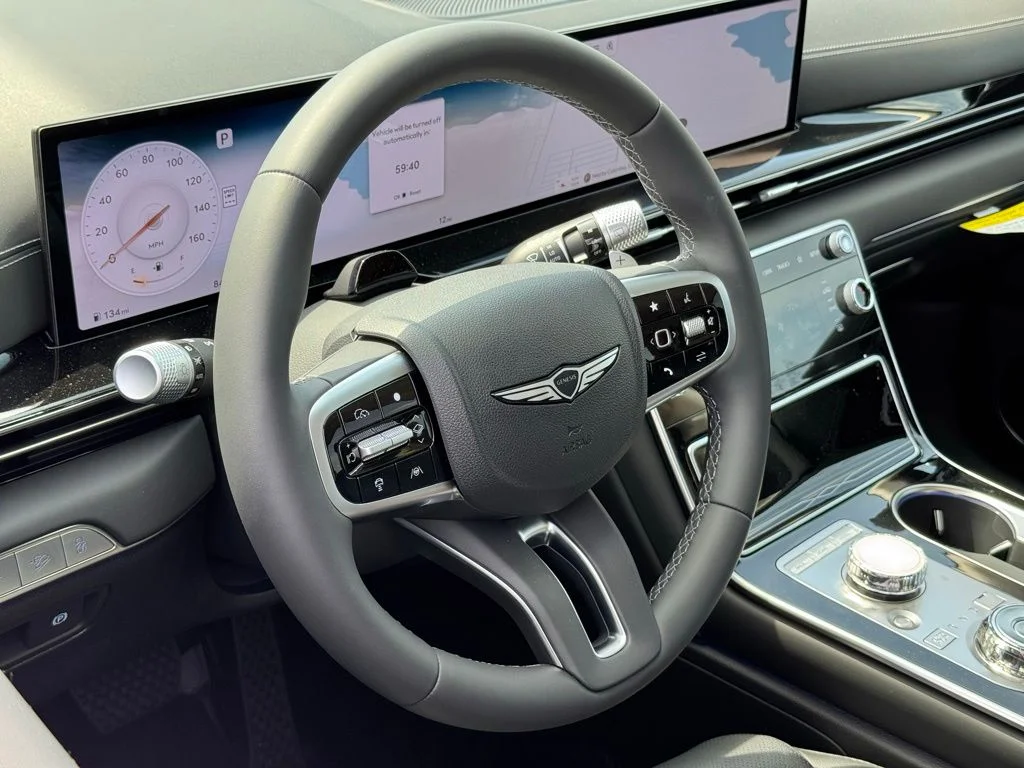 2025 GENESIS GV80 Standard - Photo 18