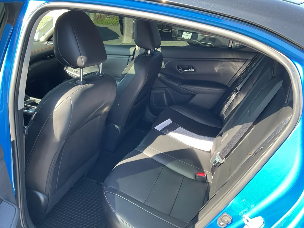 Used 2023 Electric Blue Metallic/Super Black Nissan SR image 18