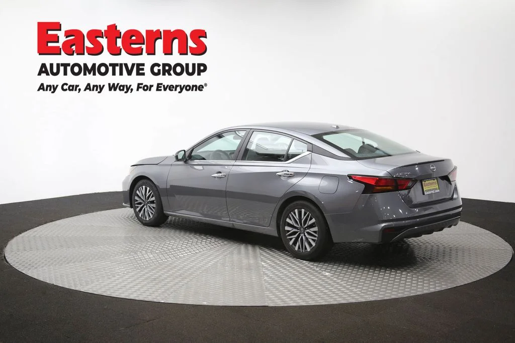 Used 2025 Gray Nissan 2.5 SV image 63