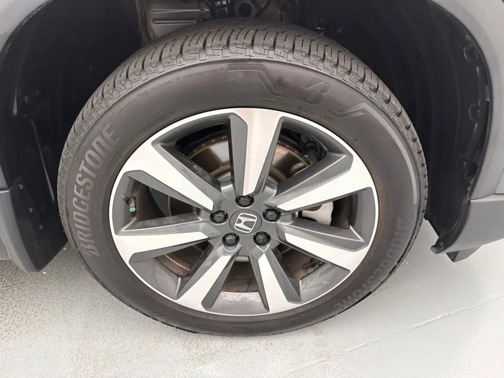 Used 2025 Gray Honda Elite image 15
