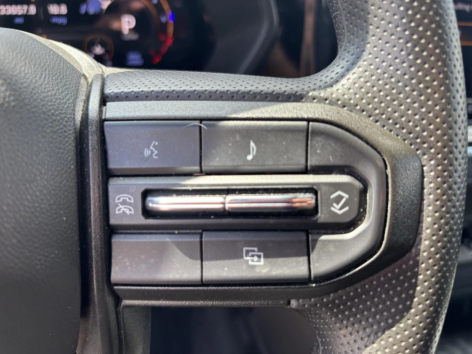 Used 2024 Sterling Gray Metallic Chevrolet Trail Boss image 21