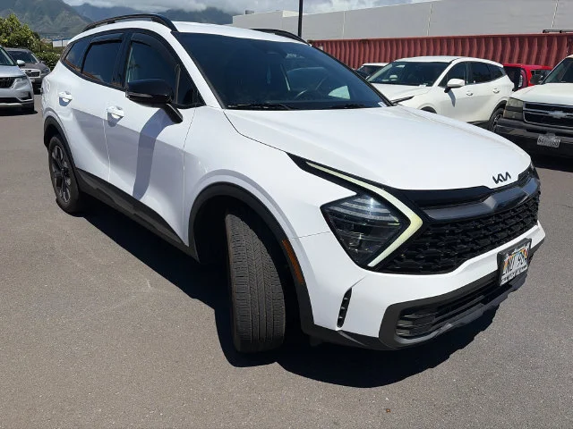 Used 2024 White Kia X-Line image 3