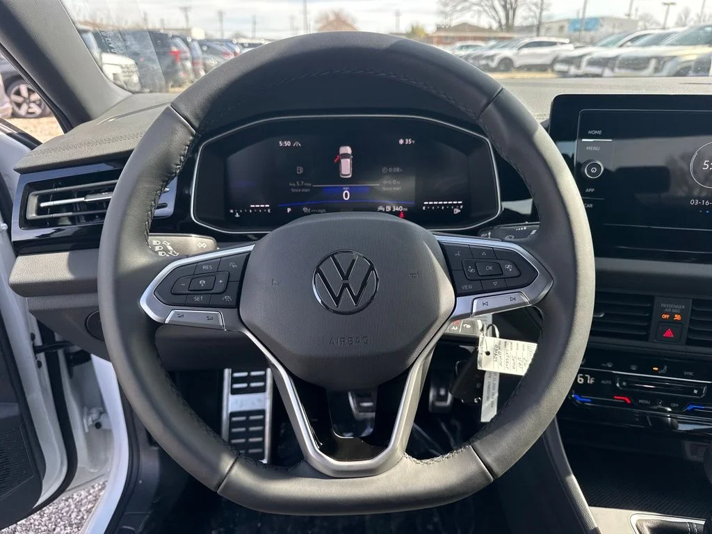 New 2026  Volkswagen 1.5T Sport image 18