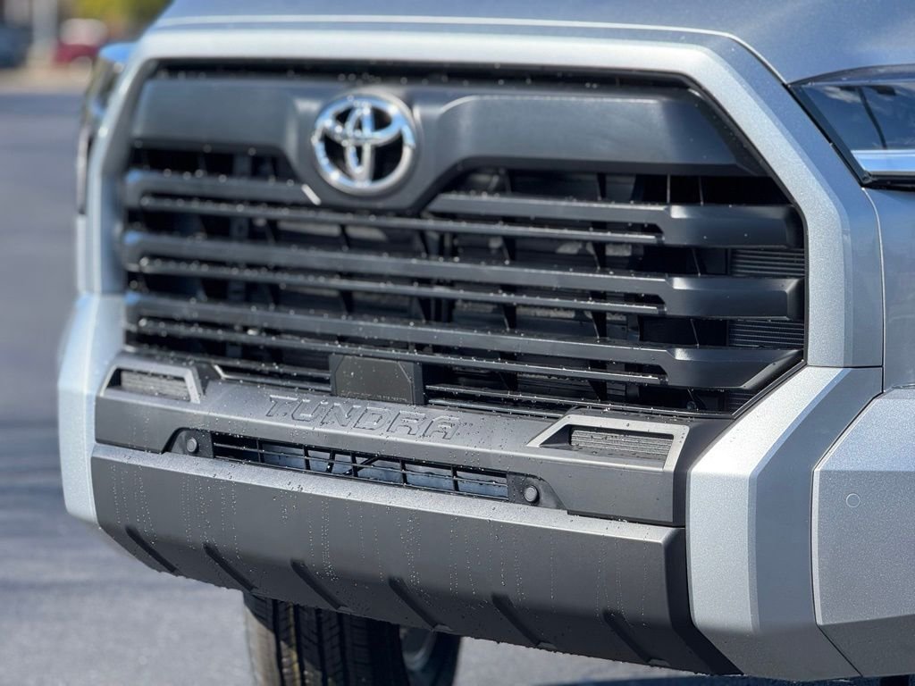 2026 Toyota Tundra SR5 - Photo 7