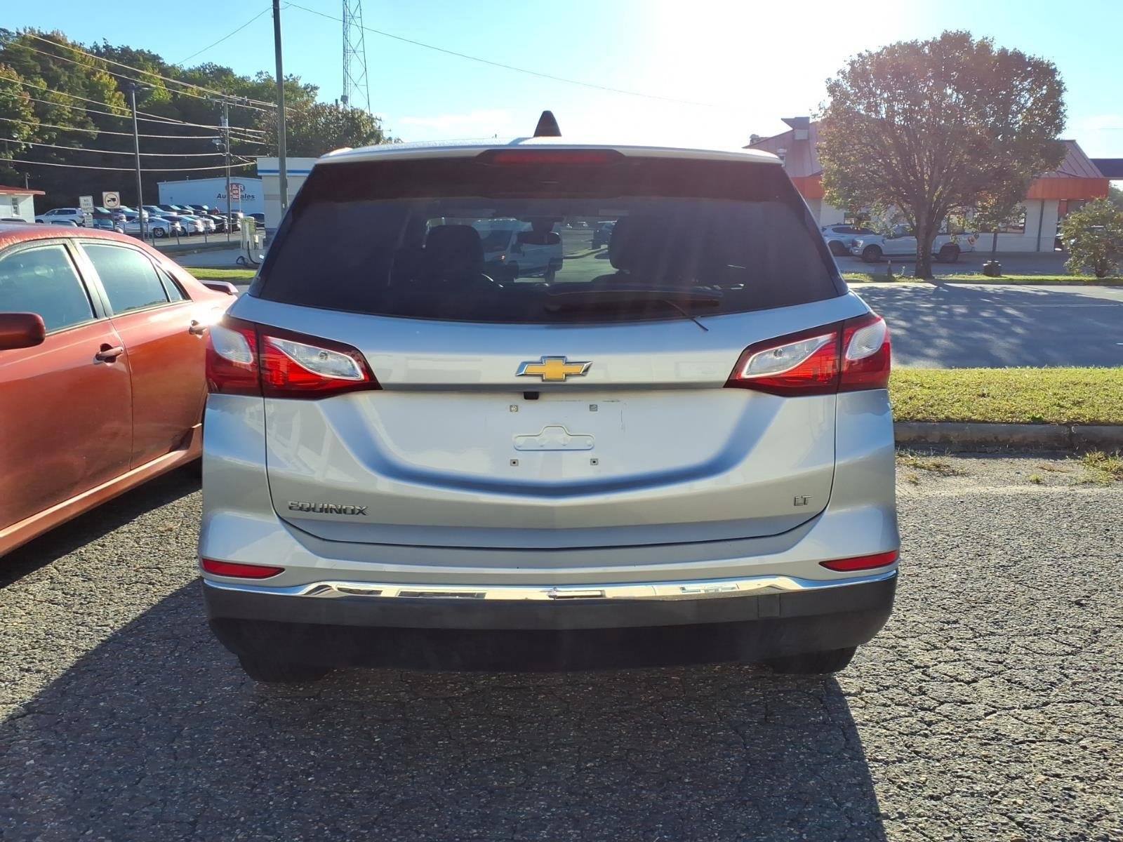 Used 2020 Silver Ice Metallic Chevrolet LT image 4