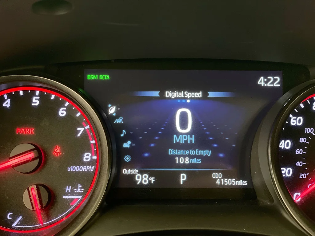 Used 2022  Toyota XSE image 12