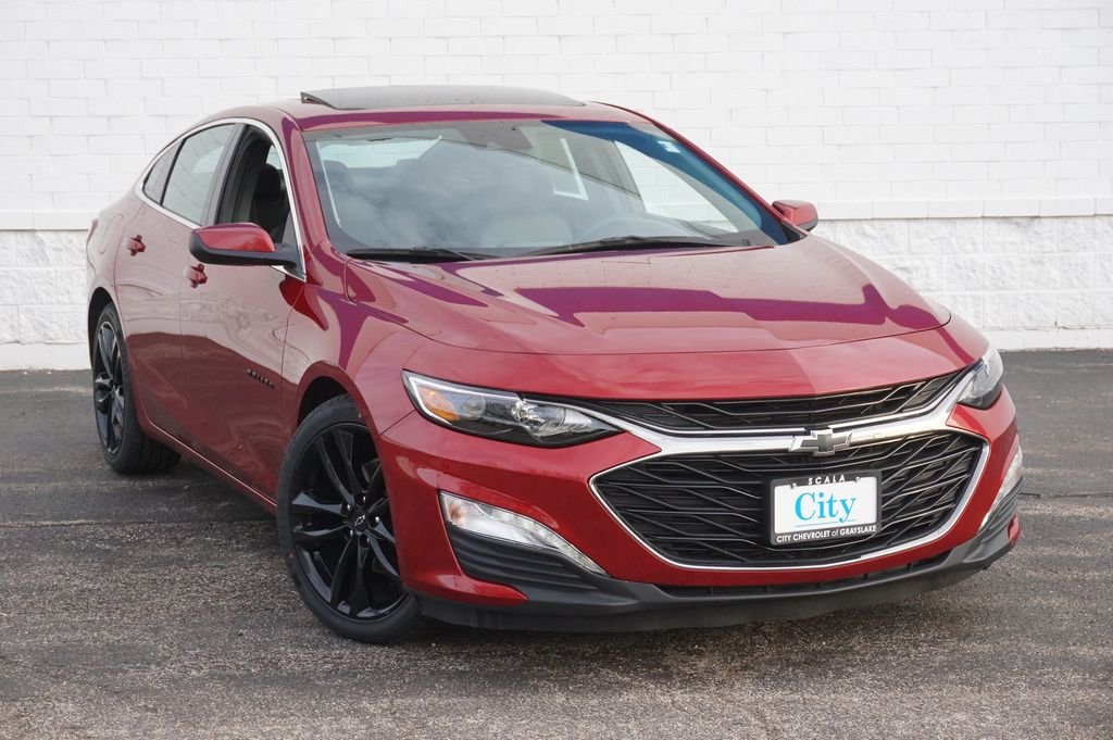 Used 2022 Red Chevrolet LT image 4