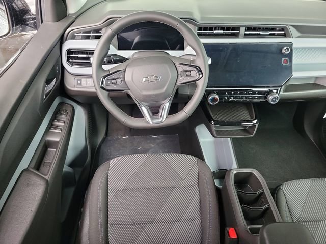 New 2027 Sterling Grey Metallic Chevrolet LT image 7