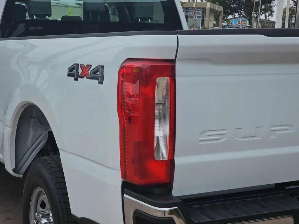 New 2026 Oxford White Ford F-250® XL image 40