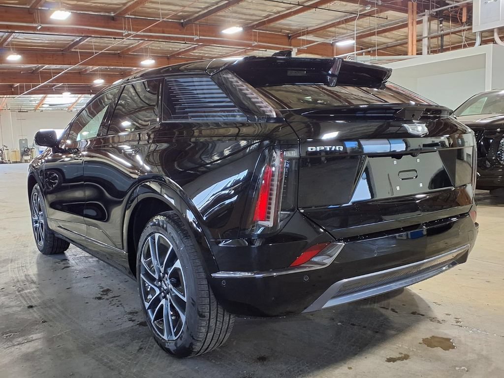 2027 Cadillac OPTIQ Sport - Photo 9