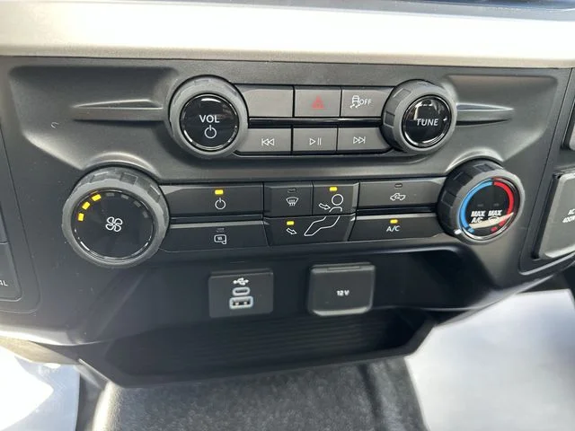New 2026 Oxford White Ford F-250® XL image 43