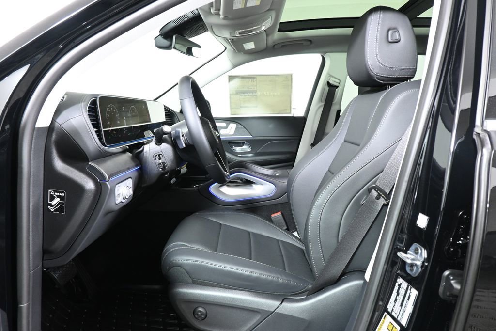 New 2026 Black Mercedes-Benz GLS 450 image 47