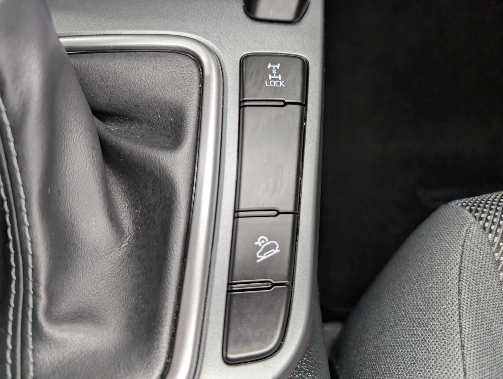 Certified Used 2024 Neptune Blue Kia LX image 28