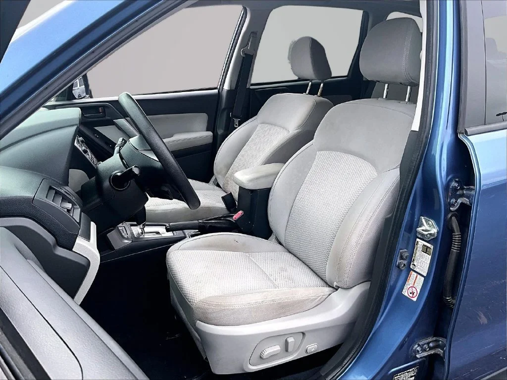 Used 2015 Blue Subaru 2.5i Premium image 24