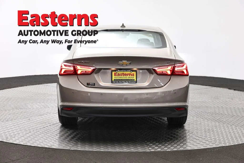 Used 2024 Gray Chevrolet LT image 6