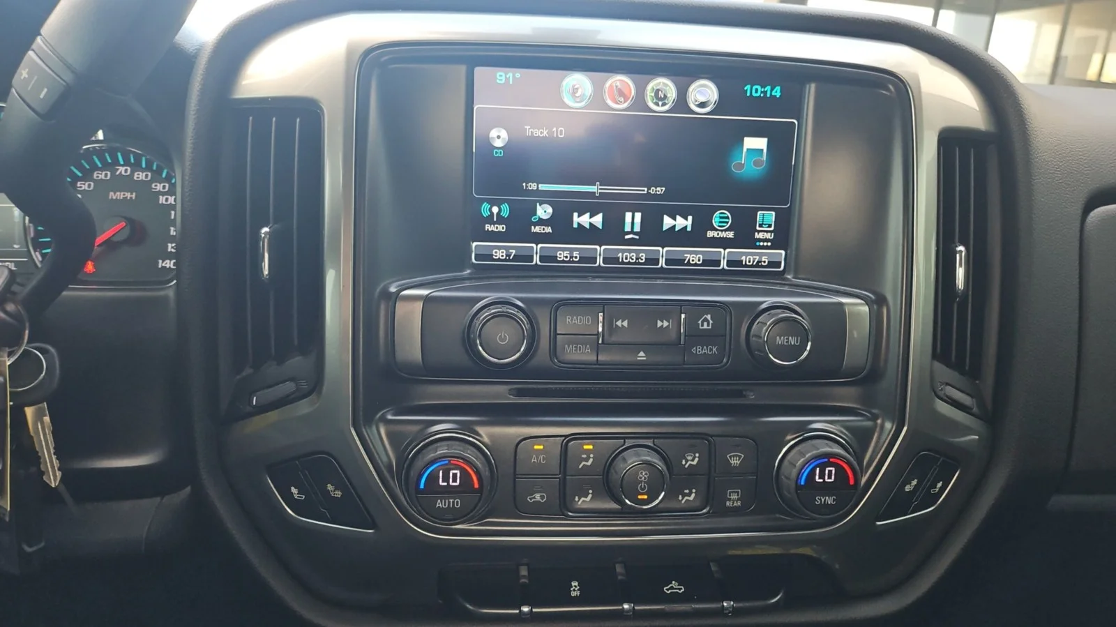 Used 2017 Graphite Metallic Chevrolet LT 4WD image 19