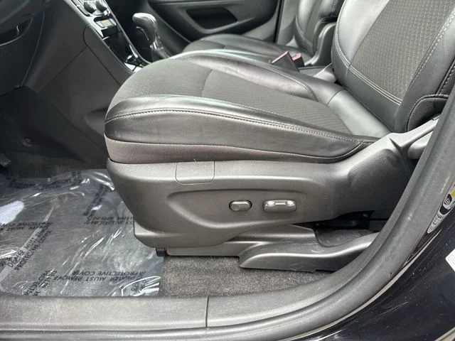 Used 2021 Black Buick Preferred image 27