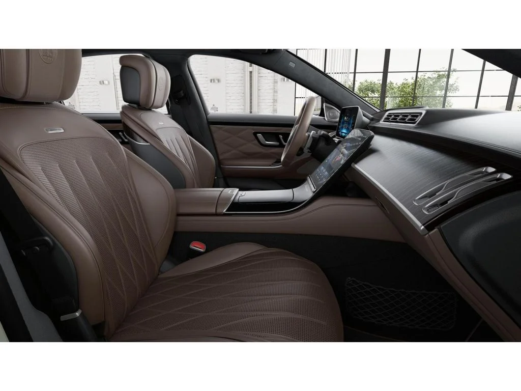 New 2026  Mercedes-AMG S 63 E AMG® image 4