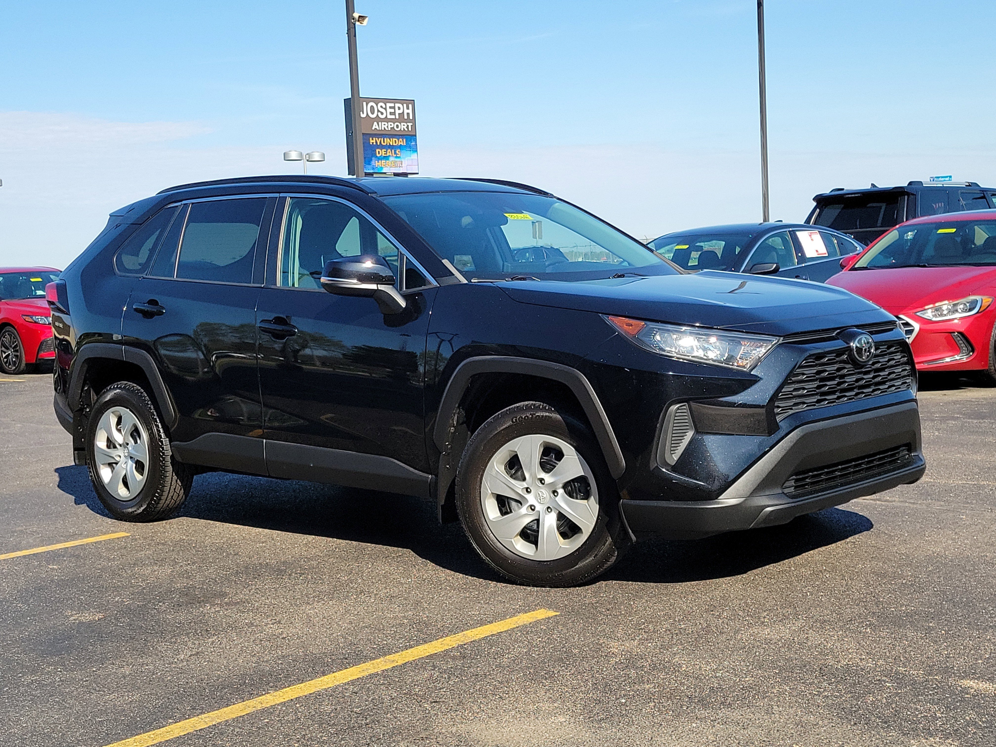 Midnight Black Metallic 2019 Toyota RAV4 LE AWD SUV / Crossover All-Wheel Drive